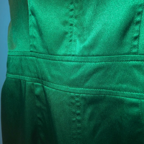 Sexy Body Con Emerald Mini Dress by Forever 21 - Picture 9 of 9